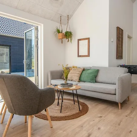 Feriehus 4 Bedroom Beautiful In Romo