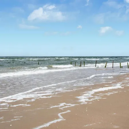 Feriehus 4 Bedroom Beautiful In Romo *